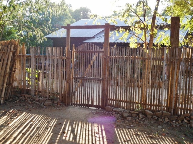 Bamboo_Fence_and_Gate.jpg